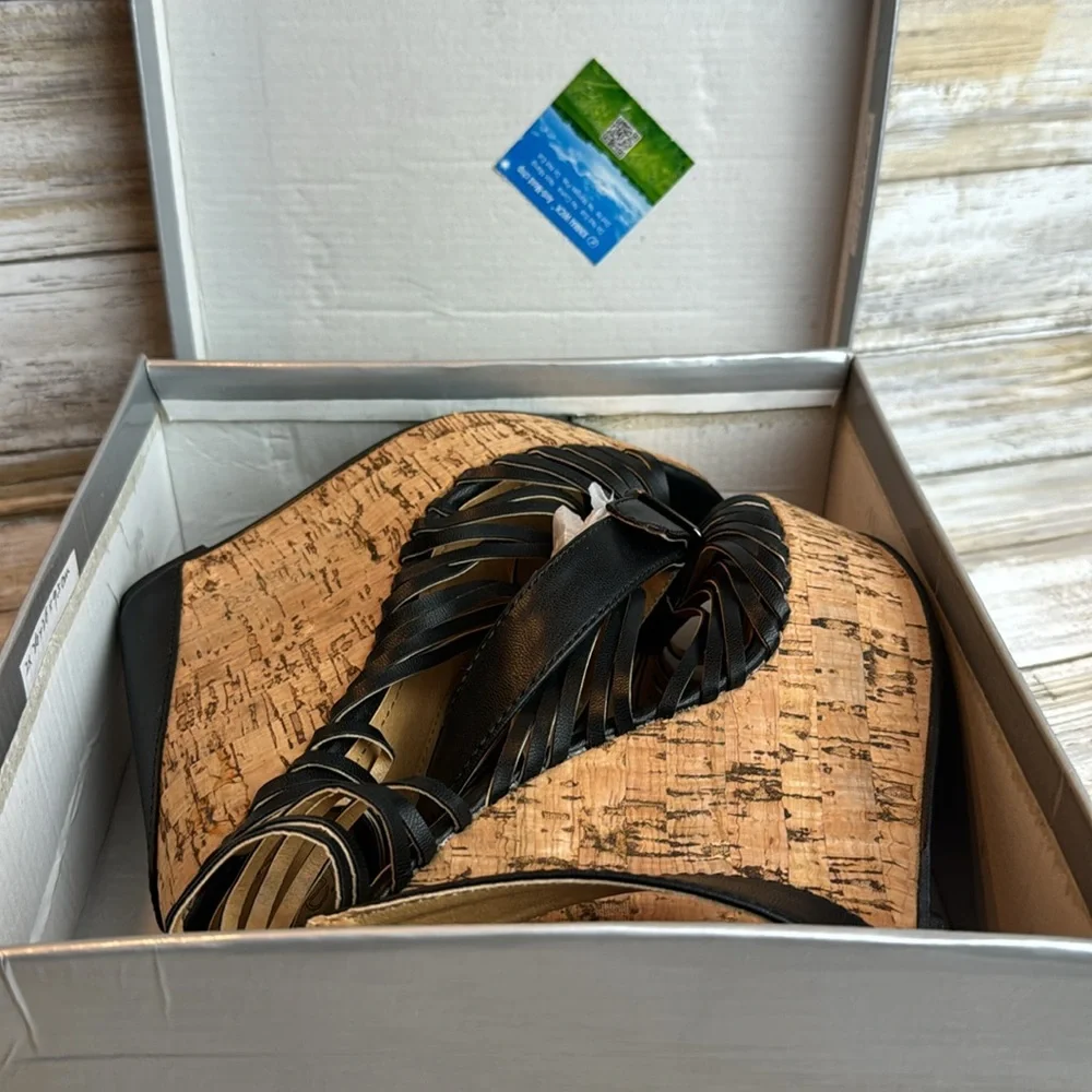 Wedges New in Box - Picture 9 of 9